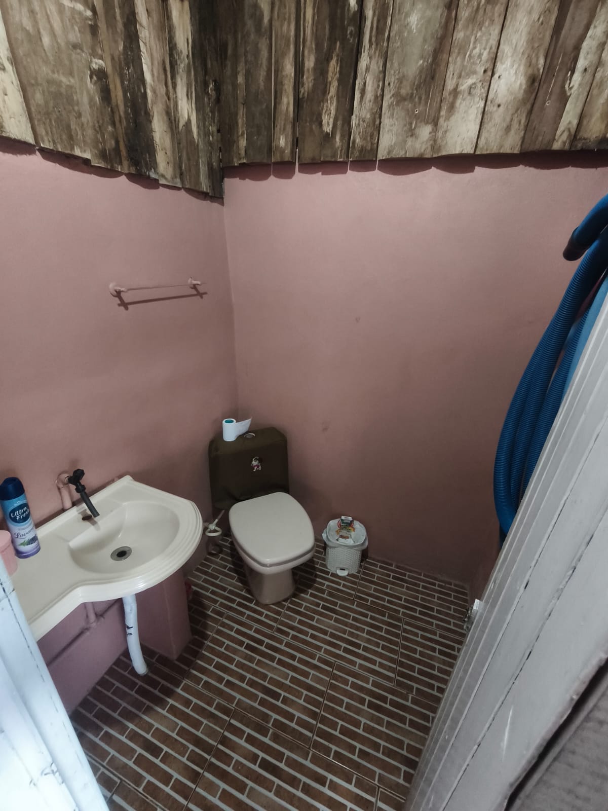 CASA COM PISCINA
