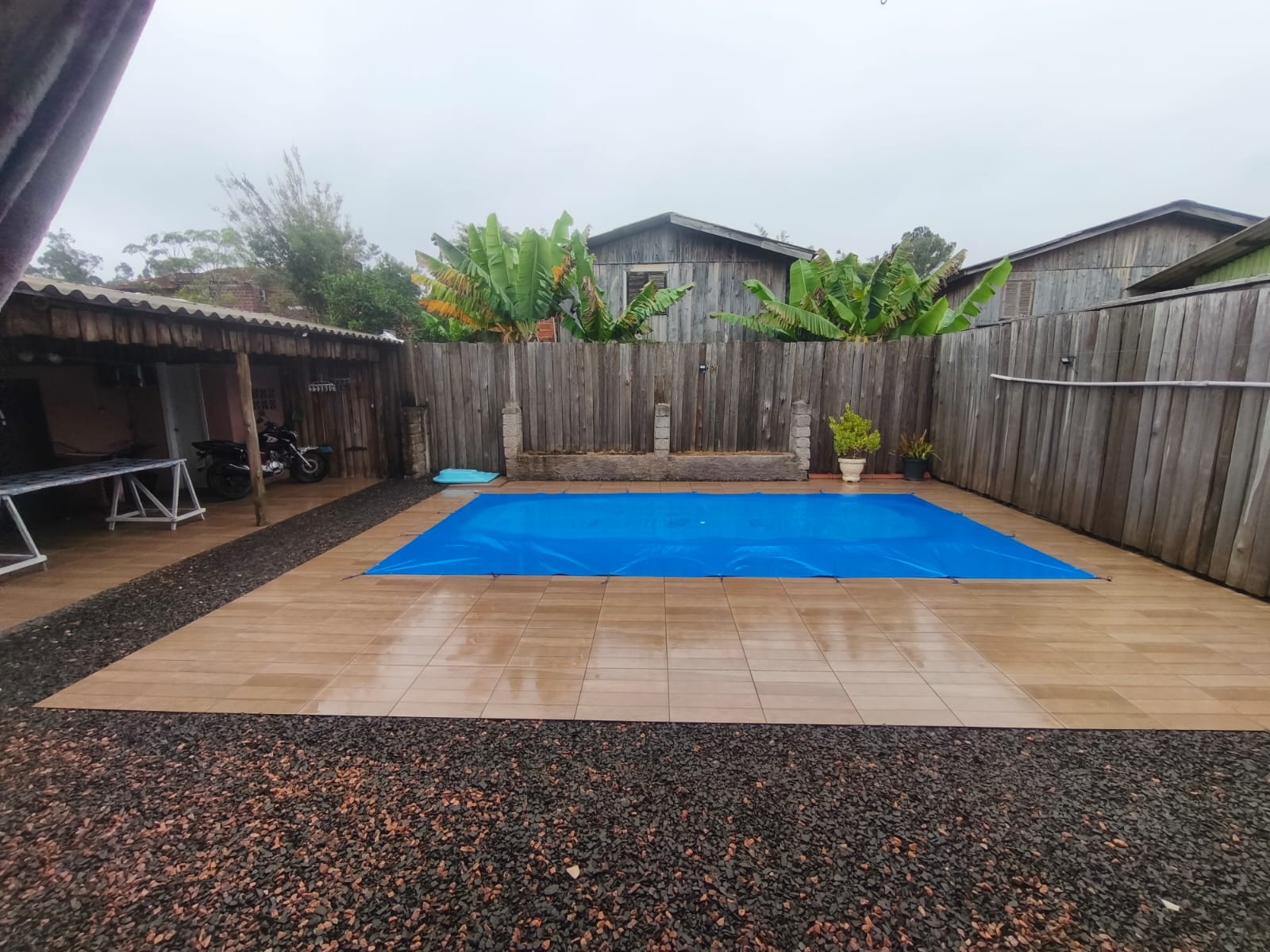 CASA COM PISCINA