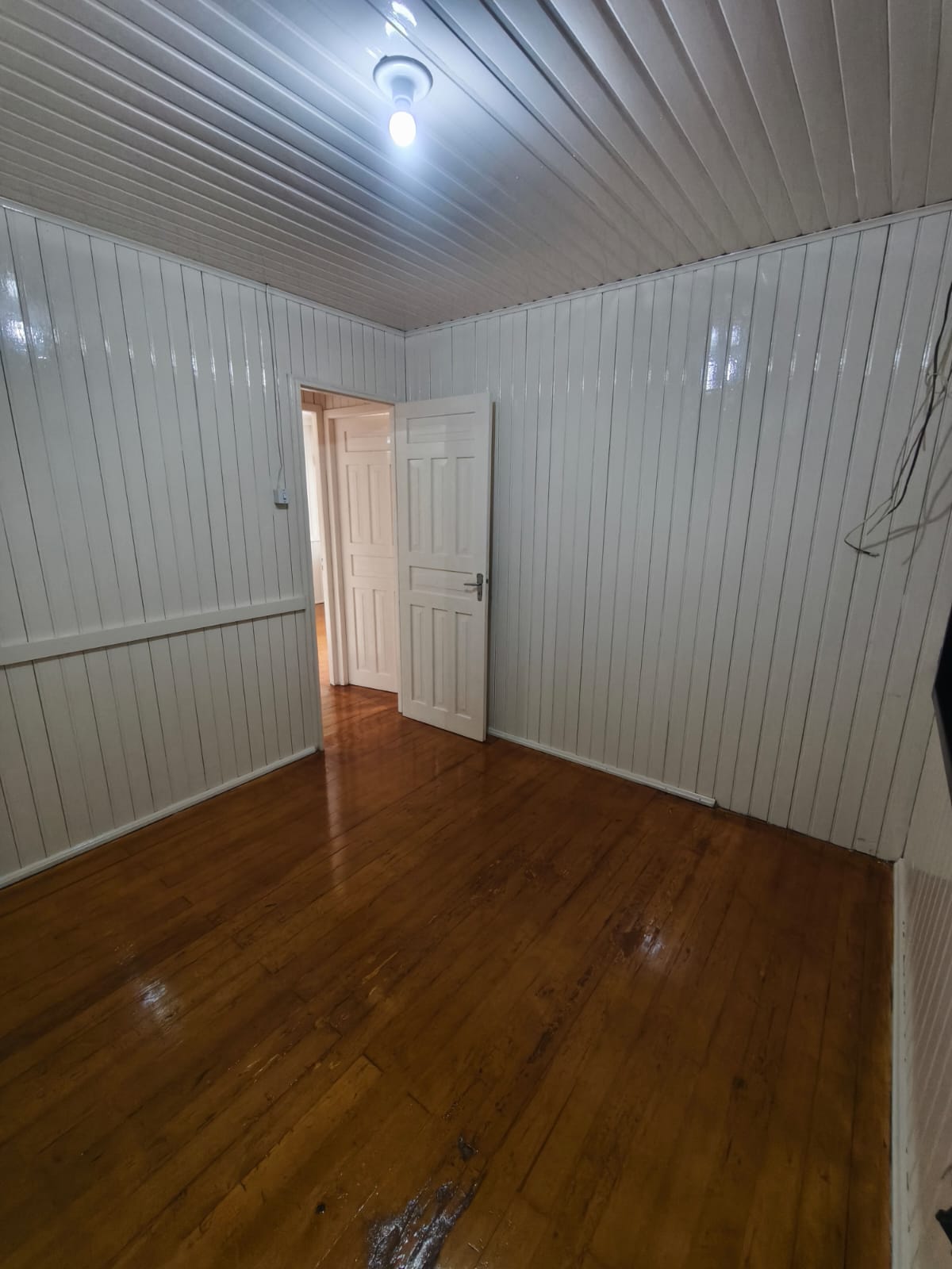 CASA MISTA COM PISCINA